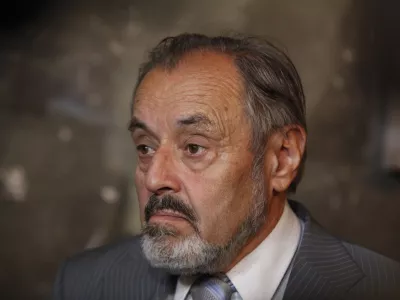 predsednik Ustavnega sodi&scaron;ča Ernest Petrič- Ustavno sodi&scaron;če RS - obisk ministra za pravosodje Senka Pličaniča - pogovori o stanju pravne države//FOTO: Luka Cjuha
