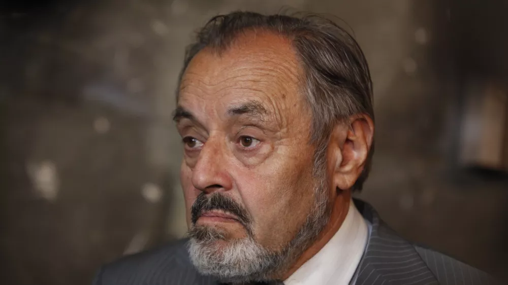 predsednik Ustavnega sodi&scaron;ča Ernest Petrič- Ustavno sodi&scaron;če RS - obisk ministra za pravosodje Senka Pličaniča - pogovori o stanju pravne države//FOTO: Luka Cjuha