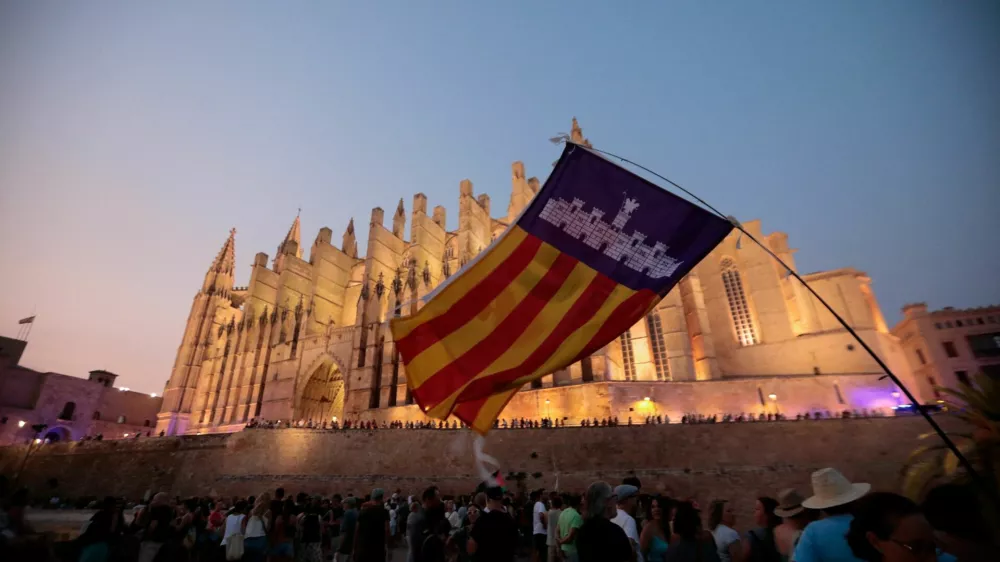 Demonstrators protest against mass tourism and gentrification in the Balearic Islands, in Palma de Mallorca, Spain, July 26, 2026. REUTERS/Francisco Ubilla