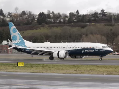 FILE PHOTO: A Boeing 737 MAX 8 returns from a flight test at Boeing Field in Seattle, Washington January 29, 2016. REUTERS/Jason Redmond/File Photo