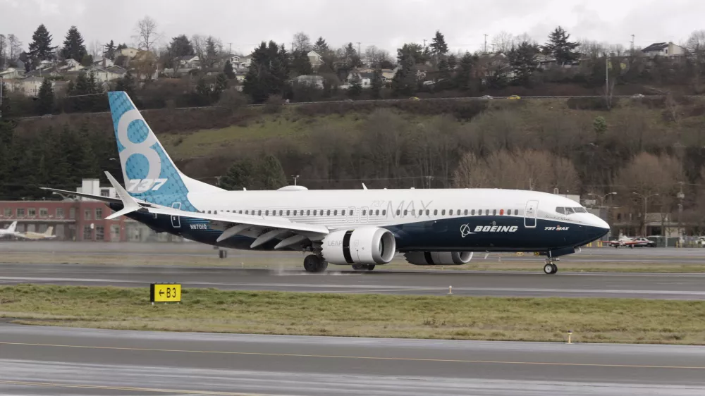 FILE PHOTO: A Boeing 737 MAX 8 returns from a flight test at Boeing Field in Seattle, Washington January 29, 2016. REUTERS/Jason Redmond/File Photo