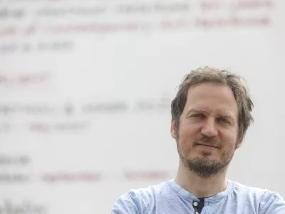 Goran Lukić iz Delavske svetovalnice - 31.05.2022 - WOW/Festival migrantskega filma &ndash; film z naslovom Filmski obzornik 80 &ndash; Metka, Meki., režiserke Nike Autor //FOTO: Jaka Gasar