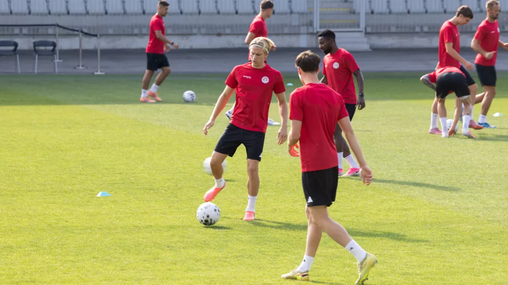 Maribor, Ljudski vrt.Novinarska konferenca NK Aluminij pred cetrtkovo tekmo proti FC Sheriff Tiraspol.