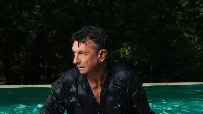 Biv&scaron;i nosilec vseh mogočih funkcij Borut Pahor se meni za žalitve na svojih spletnih straneh. Ta teden je ob vsem &scaron;portanju na&scaron;el čas tudi za promocijo podjetja Answear. 