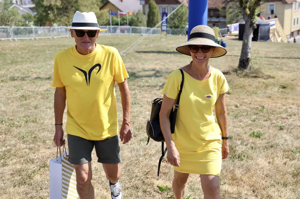 Komenda v rumenem, Pogačar navdu&scaron;en nad dogajanjem: "Bolj&scaron;e kot na Alpe d'Huez"