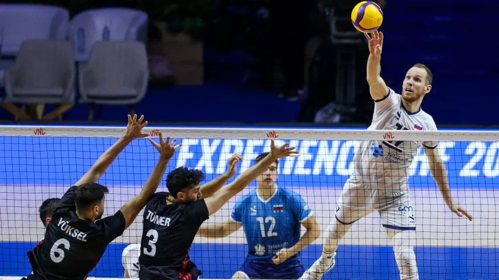 tine urnaut, slovenija, odbojka, liga narodov