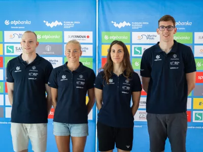 Ljubljana, Sportni center Ilirija.Novinarska konferenca pred odhodom slovenske plavalne reprezentance na Evropsko prvenstvo v Parizu.Plavalci Primoz Senica Pavletic, Neza Klancar, Tina Celik in Saso Boskan.