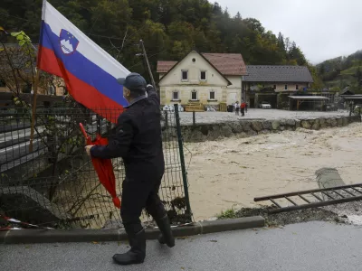 Stahovica - Kamni&scaron;ka bistrica- 27.10.2023 &ndash; rdeče vremensko opozorilo na območju severozahodne in jugozahodne Slovenije &ndash; neurje, intenzivne padavine &ndash; poplave, proženje zemeljskih plazov, //FOTO: Luka Cjuha