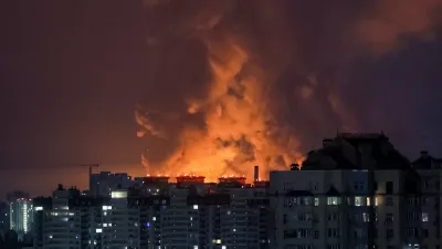 Smoke rises during a Russian missile strike, amid Russia's attack on Ukraine, in Kyiv, Ukraine, August 5, 2026. REUTERS/Gleb Garanich