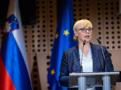 Brdo pri Kranju, Kongresni center Brdo.Sklepna prireditev natecaja Prostovoljec leta 2025 s podelitvijo priznanj in naj nazivov prostovoljcem in prostovoljskim projektom za dosezke iz preteklega leta, ki jo je pripravil Mladinski svet Slovenije.Predsednica republike Natasa Pirc Musar.