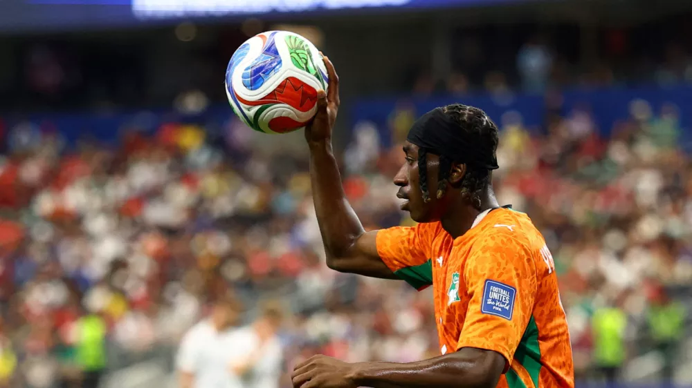 FILE PHOTO: Soccer Football - FIFA World Cup 2026 - Round of 32 - Ivory Coast v Norway - Dallas Stadium, Arlington, Texas, U.S. - June 30, 2026 Ivory Coast's Yan Diomande in action REUTERS/Hannah Mckay/File Photo