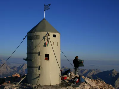 Triglav je prerasel okvir najvi&scaron;je slovenske gore in je eden osrednjih simbolov slovenskega naroda, države in kolektivne identitete. Foto: Manca Ogrin