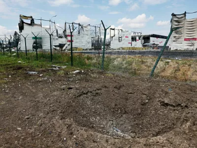FILE PHOTO: A crater near the remains of the Wildberries warehouse that burned down after a recent Ukrainian drone attack in the course of the Russia-Ukraine conflict, in the city of Elektrostal in the Moscow region, Russia July 23, 2026. REUTERS/Stringer/File Photo