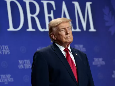 FILE PHOTO: U.S. President Donald Trump arrives to deliver remarks at Red Rock Casino Resort Spa in Las Vegas, Nevada, U.S., August 5, 2026. REUTERS/Evelyn Hockstein/File Photo