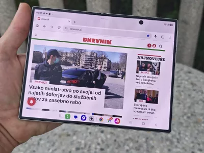 Samsung galaxy z fold 8.