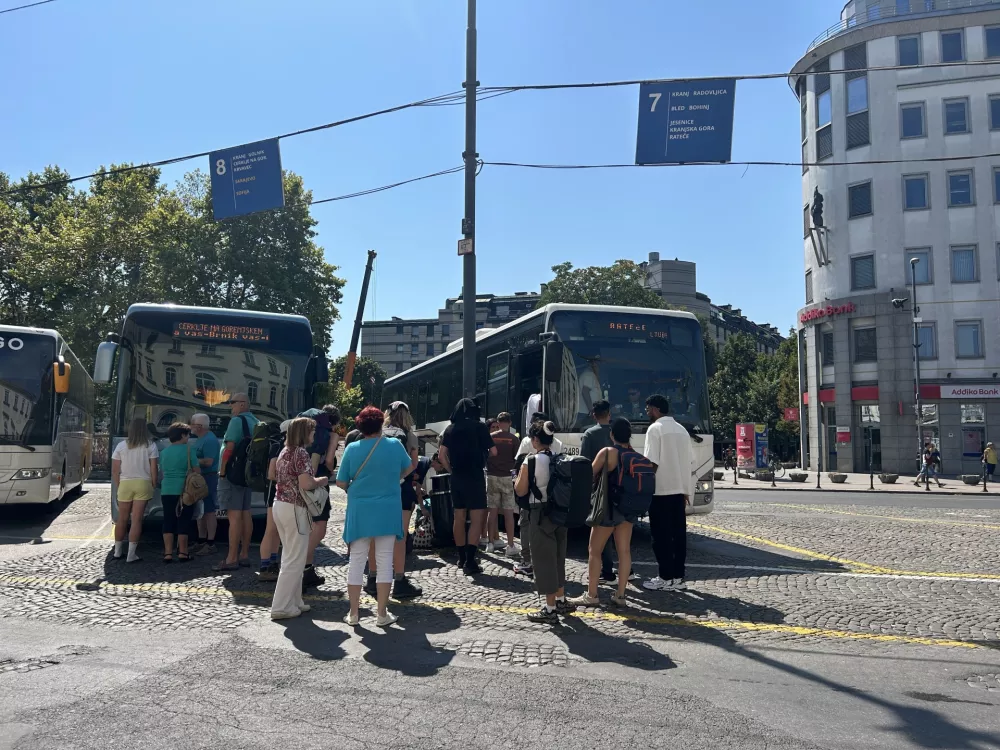  Prenova železni&scaron;ka postaja Foto: &Scaron;pela Ferlin