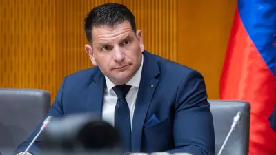 Ljubljana, DZSeja kolegija predsednika DZ o sklicu izredne seje DZ, na kateri bi na zahtevo opozicije znova poskusili z odreditvijo parlamentarnih preiskav o Black Cube in obvodnem financiranju politicnih strank.Predsednik DZ Zoran Stevanovic.