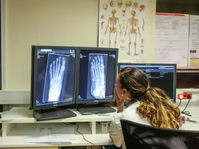 Nova pravila bolni&scaron;ke odsotnosti: Kateri režim bo veljal pri kateri bolezni?