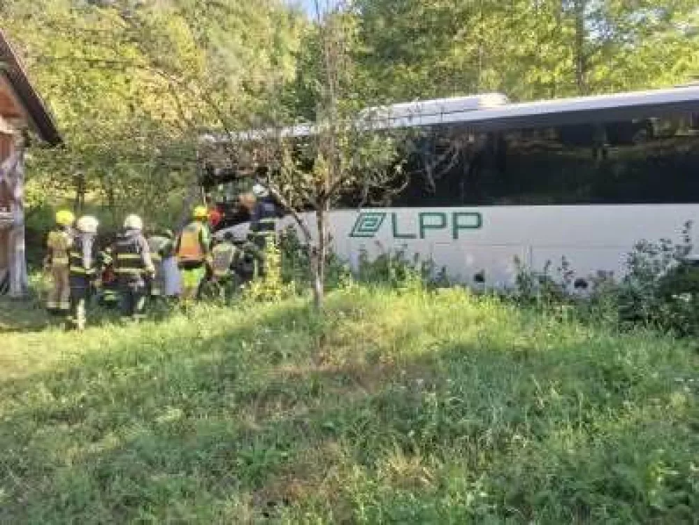nesreča avtobus