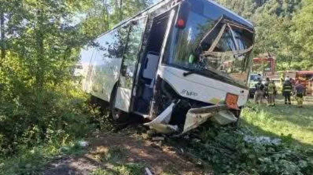 nesreča avtobus