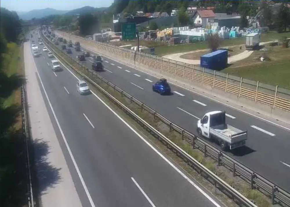 Stanje pri priključku Brezovica ob 13.30