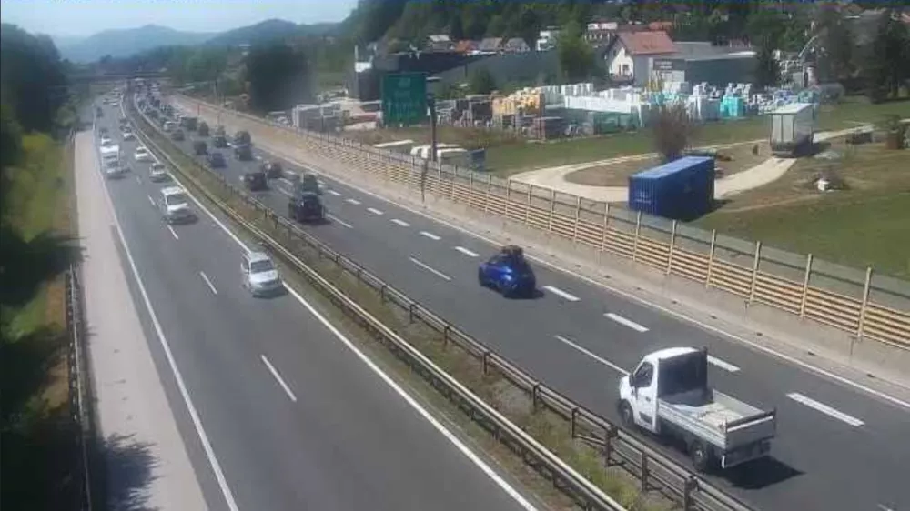 Stanje pri priključku Brezovica ob 13.30
