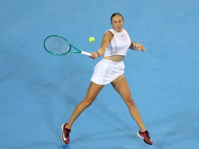 MASON, OHIO - AUGUST 17: Amanda Anisimova of the United States returns a shot during a match against Alexandra Eala of the Philippines on day seven of the Cincinnati Open at Lindner Family Tennis Center on August 17, 2026 in Mason, Ohio. Emilee Chinn,Image: 1124940707, License: Rights-managed, Restrictions:, Model Release: no 