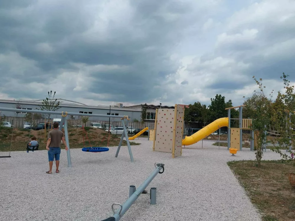 &Scaron;portni park Savsko naselje, otro&scaron;ko igri&scaron;če
