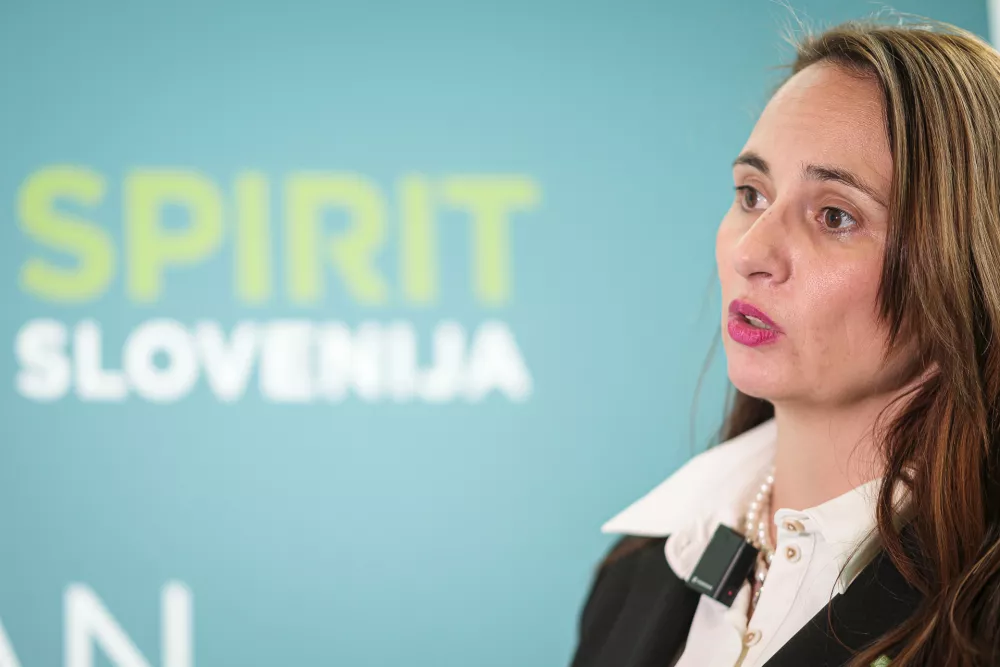 Ponovljeni razpis znova razburja javnost