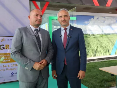 Gornja Radgona, Pomurski sejem.Predsednik Kmetijsko-gozdarske zbornice Slovenije Joze Podgorsek in minister za kmetijstvo Janez Cigler Kralj na sejmu Agra.