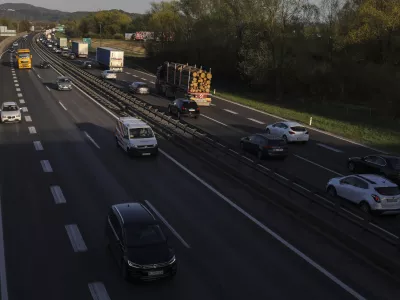 - 14.04.2022 &ndash; Ljubljanska južna obvoznica - zgo&scaron;čen promet zaradi velikonočnih praznikov /FOTO: Jaka Gasar