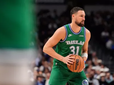 FILE - Dallas Mavericks guard Klay Thompson handles the ball during an NBA basketball game against the Atlanta Hawks in Dallas, March 18, 2026. (AP Photo/Tony Gutierrez, File)