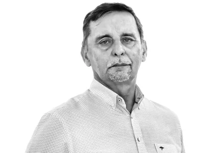 Miran Lesjak- Redakcija Dnevnik 2024 - portreti za komentarje in kolumne - kolumnisti - komentatorji &ndash; novinarji - portret //FOTO: Luka Cjuha