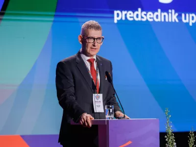 Brdo pri Kranju, Kongresni center Brdo.Nacionalna konferenca Dual-Use Slovenija 2026 o odpornosti, tehnologijah in investicijah dvojne rabe.Predsednik uprave SDH Žiga Debeljak.
