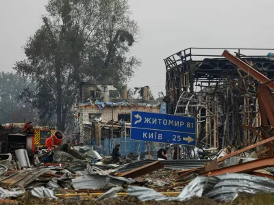 Rescuers work at the site of Friday evening's Russian drone strikes, amid Russia's attack on Ukraine, in Kyiv region, Ukraine August 30, 2026. REUTERS/Valentyn Ogirenko