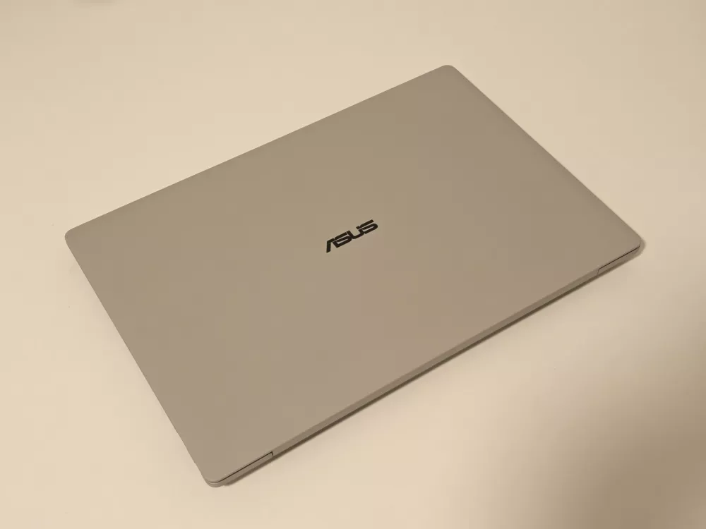 Asus expertbook ultra