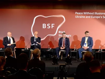 okrogla miza na BSF: "Mir brez iluizij"