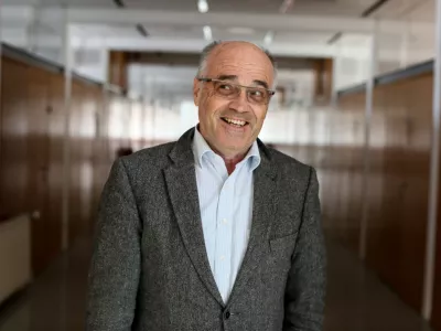 - 03.04.2018 - red. prof. dr. Bogomir Kovač, ekonomist - redni profesor na Ekonomski fakulteti v Ljubljani - //FOTO: Luka Cjuha.