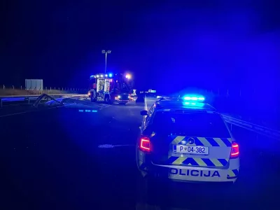 Na avtocesti povozila 15-letnika, brata ostala brez od&scaron;kodnine