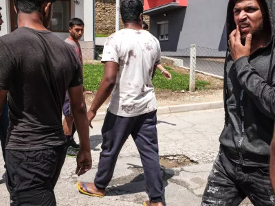 - 11.06.2018 - Velika Kladu&scaron;a- Migranti 2018 - Bosna in Hercegovina (BIH) - nova migrantska balkanska pot iz Makedonije preko Kosova, Črne gore, Bosne in Hercegovine proti zahodni Evropi - džamijska begunska pot - begunci -  //FOTO: Luka Cjuha.