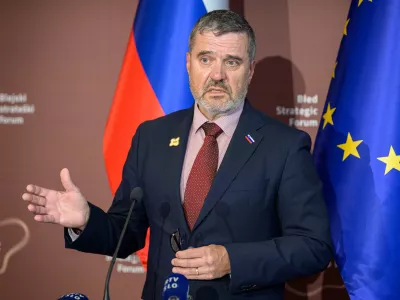 Bled, Rikli Balance HotelBlejski strateski forum 2026.Novinarska konferenca ministra za zunanje in evropske zadeve Toneta Kajzerja.