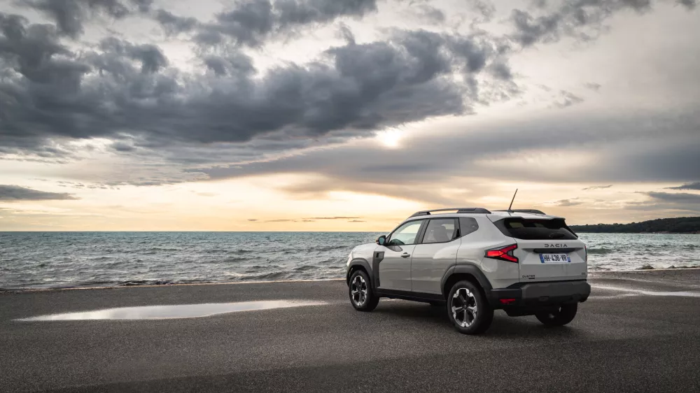 Dacia Duster III Hybrid-G 150 4x4 (Foto: Adrien Cortesi)