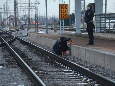 tezno železnica tiri smrt dekleta