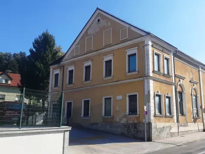 Konec klasičnih &scaron;olskih klopi: v Zagorju nastaja najsodobnej&scaron;a učilnica prihodnosti
