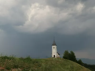 Vreme, oblaki, oblačnost, nevihta. Foto: Tatjana Pihlar 