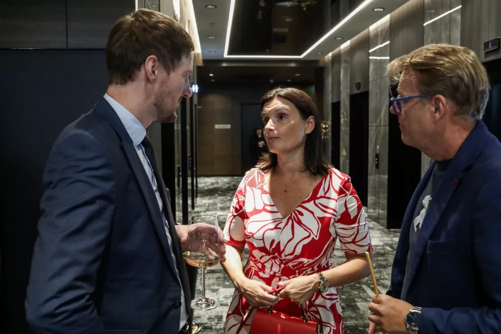 - Tatjana Tanackovič, direktorica Dnevnik mediji d.o.o.- Anti&scaron;a Korljan, povezovalec,- Sprejem- 09.09.2026. Regijski izbor Gazela 2026 za Osrednjo Slovenijov Hotelu Plaza v Ljubljani.