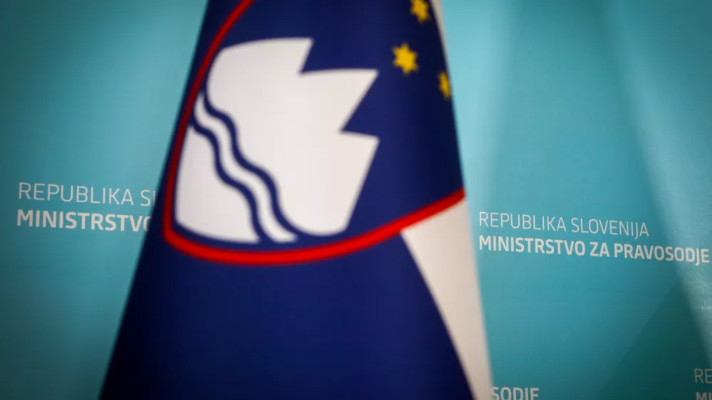Simbolična fotografija pravosodje - ministrstvo za pravosodje15.12.2025 - Ministrica za pravosodje mag. Andreja Kokalj in minister za notranje zadeve Branko Zlobko bosta danes, 15. decembra 2025, podala izjavo za javnost glede primera smrti mo&scaron;kega v Novem mestu konec oktobra letos.Foto: Luka Cjuha