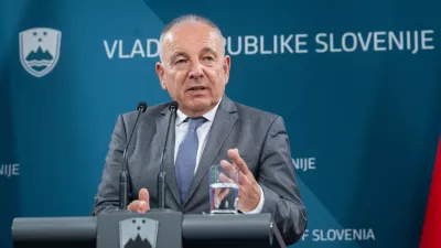 Ljubljana, vlada.Izjava ministra za finance Andreja Sirclja o predlogu zakona o nacionalnem demografskem skladu.Minister za finance Andrej Sircelj.