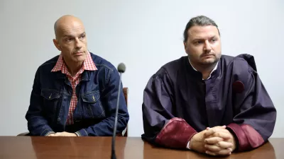 Smrt na Čopovi: tudi četrti policist zanika krivdo, svojci pa, da bi moral odgovarjati za smrt