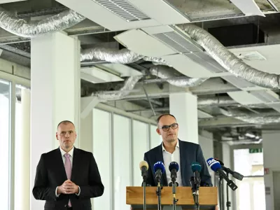 Slovenija, Ljubljana, 16.07.2026, 16. julij 2026Novinarska konferenca ministra za pravosodje Mihaela Zupančiča in predsednika Demokratov Anžeta Logarja o predlogu zakona o specializiranih organih za obravnavo korupcijskih kaznivih dejanj in organiziranega kriminala, politika, Anže Logar, Mihael Zupančič,Foto: Žiga Živulović jr./F.A.Bobo